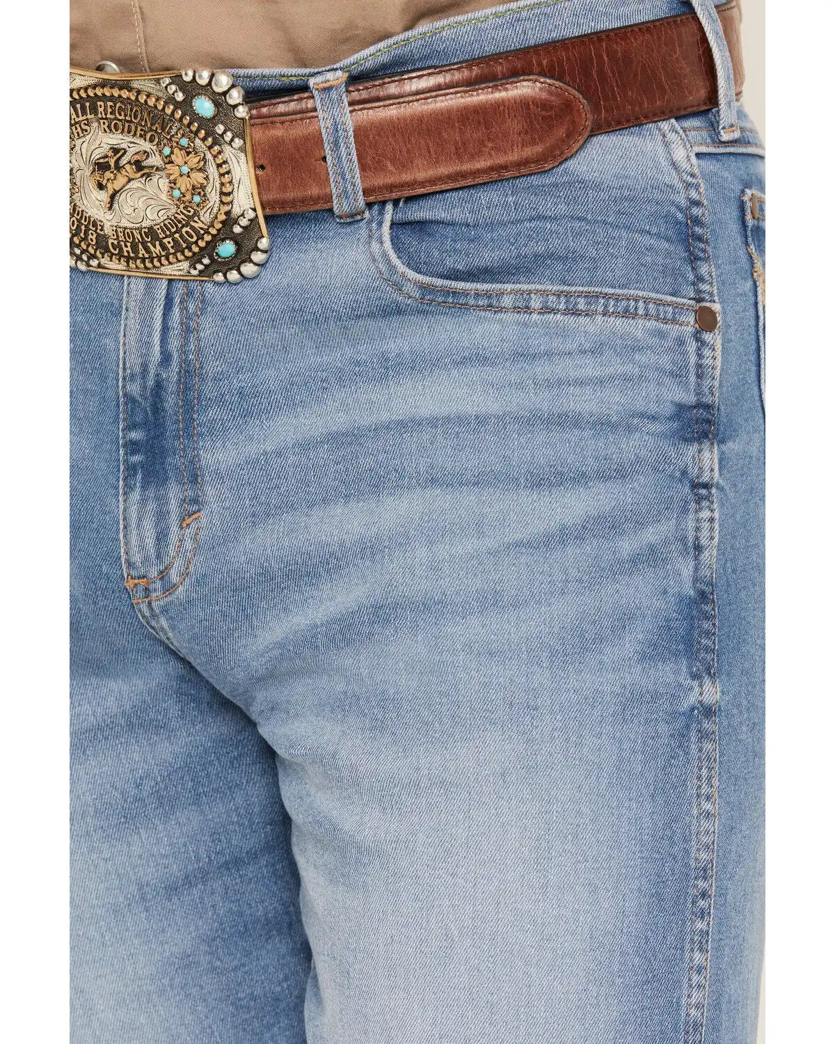Wrangler Men's Retro Light Wash Slim Straight Stretch Denim Jeans