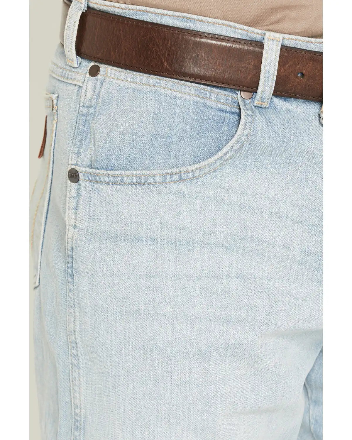 Wrangler Retro Men's Light Wash Relaxed Bootcut Stretch Denim Jeans